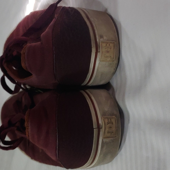 DC maroon shoes - Picture 3 of 5